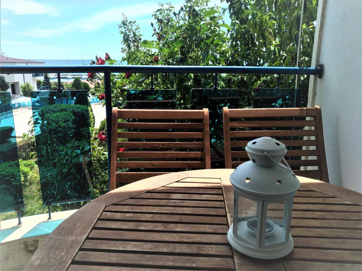 Baratero Vlas Marina Apartment Sveti Vlas Esterno foto