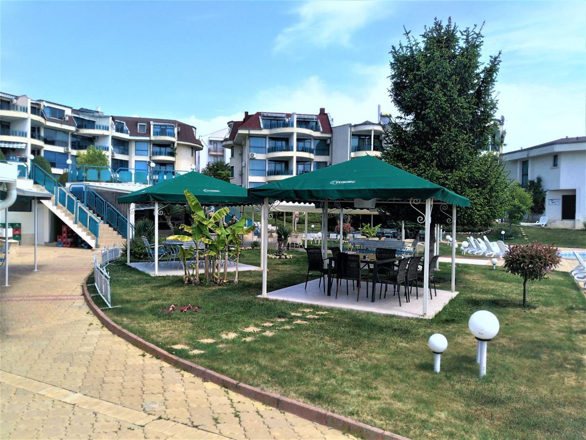 Baratero Vlas Marina Apartment Sveti Vlas Esterno foto