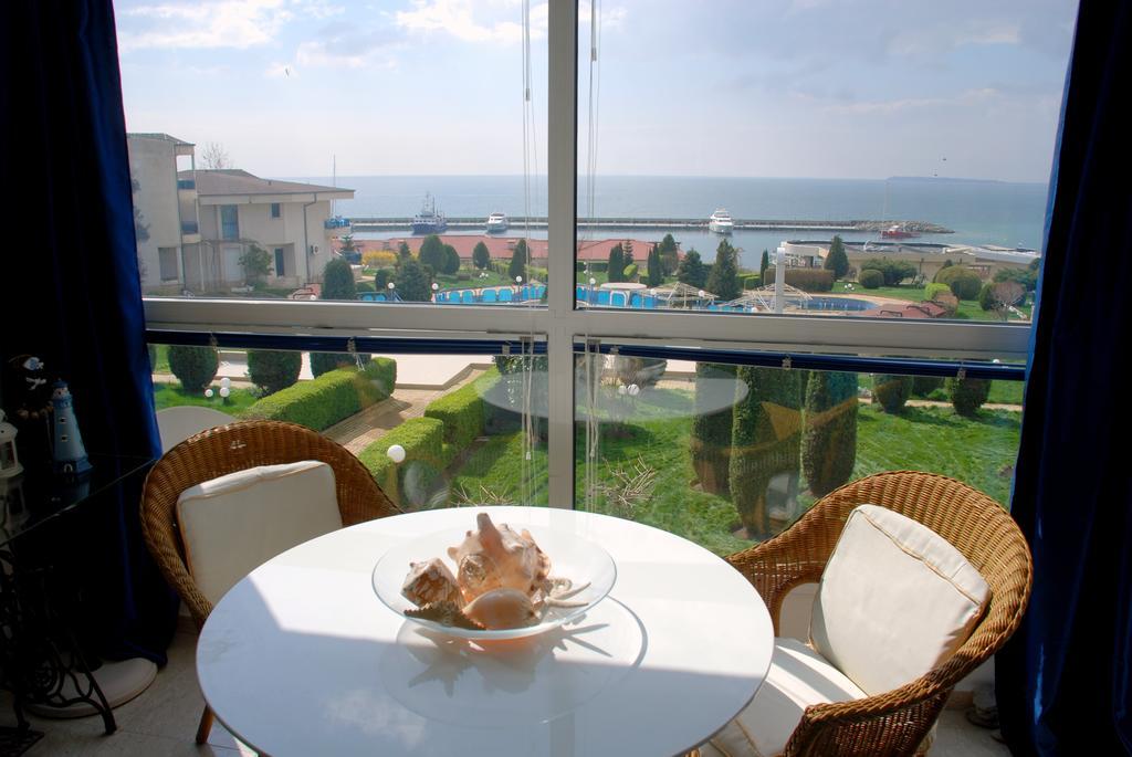 Baratero Vlas Marina Apartment Sveti Vlas Esterno foto