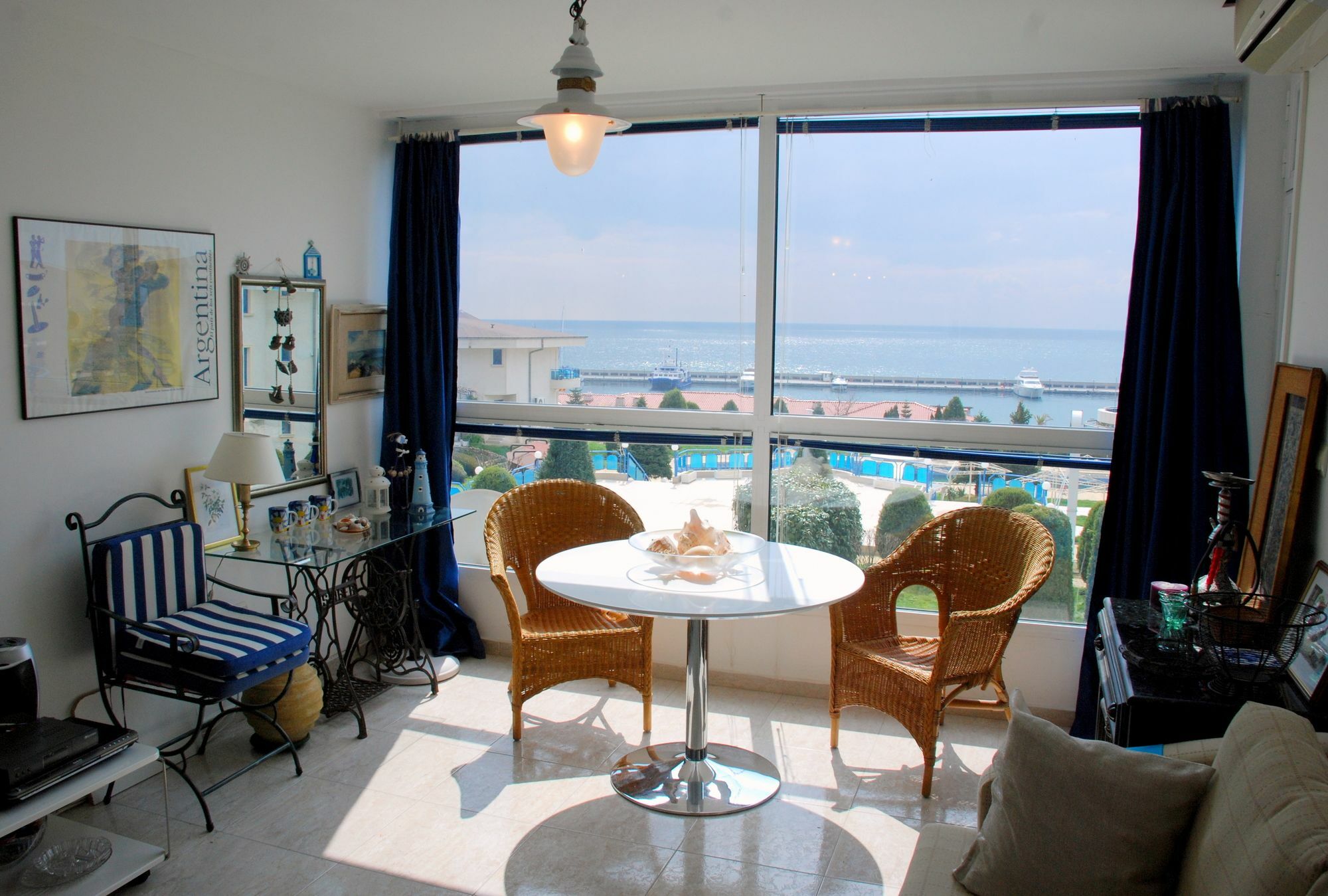 Baratero Vlas Marina Apartment Sveti Vlas Esterno foto